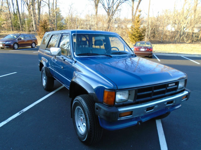 LOW 1 LADY OWNER MILES-CLEAN-AFFORDABLE-DON'T MISS IT-1 OF A KIND-NO RESERVE!!!! 1986 Toyota 4Runner