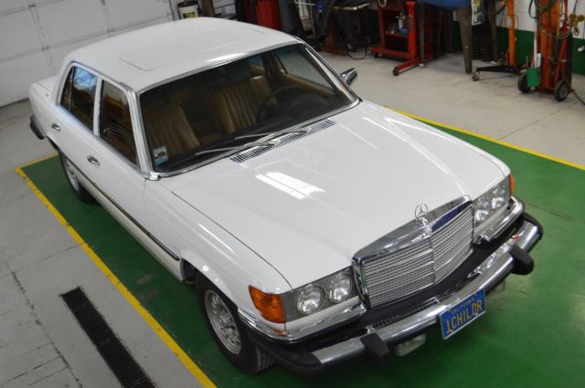 Low 43,000 mile 450 SEL W116 ~ VERY nice, but in need of some restoration. 1978 Mercedes-Benz S-Class 450 SEL