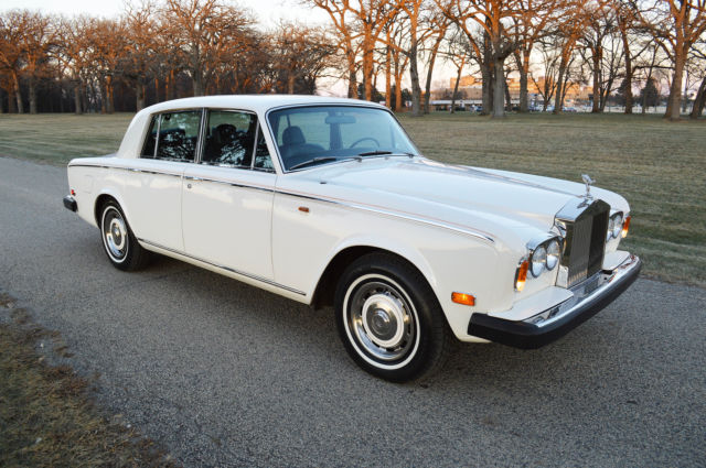 Low 56,000 miles. Very original in top condition. Fully serviced & turn key car. 1975 Rolls-Royce Silver Shadow - 4 door saloon