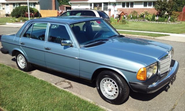 LOW COST SHIPPING 300D GORGEOUS SUPER RARE DIAMOND BLUE LAST YEAR W123 96K MILE 1985 Mercedes-Benz 300-Series W123