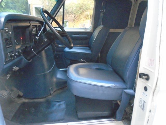 1990 Ford E-Series Van - photo 9
