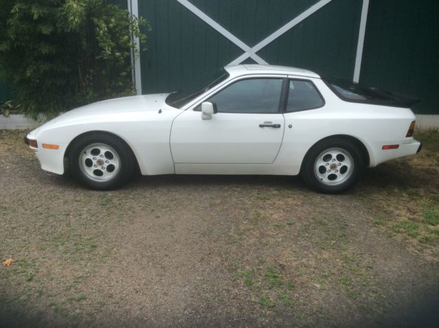 1983 Porsche 944 - photo 3