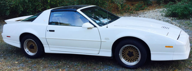 1987 Pontiac Trans Am GTA - photo 2
