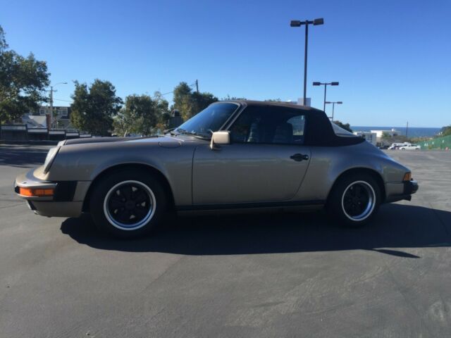 1984 Porsche 911 Cabriolet - photo 2