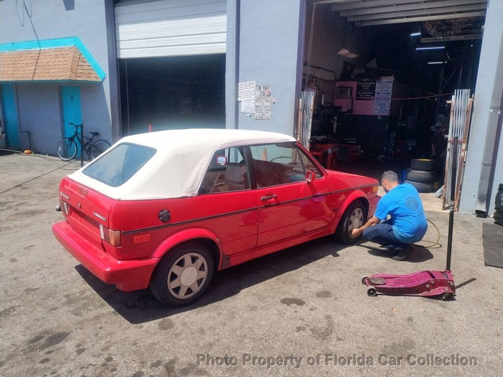1990 Volkswagen Cabrio 2dr Bestseller 5-Speed Florida Convertible - photo 2