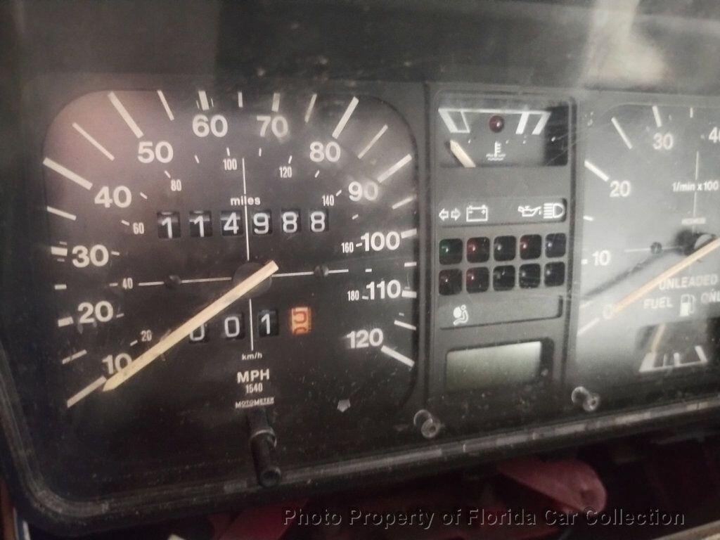 1990 Volkswagen Cabrio 2dr Bestseller 5-Speed Florida Convertible - photo 6