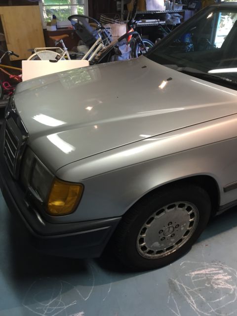 1987 Mercedes-Benz 300-Series 300d