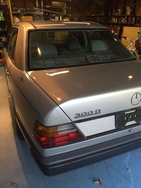 1987 Mercedes-Benz 300-Series 300d - photo 2