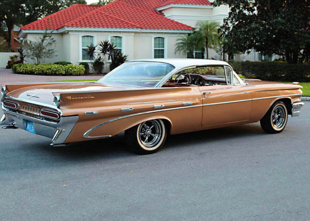 1959 Pontiac Bonneville HARDTOP COUPE - 61K MILES - photo 2
