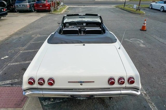 1965 Chevrolet Impala - photo 11