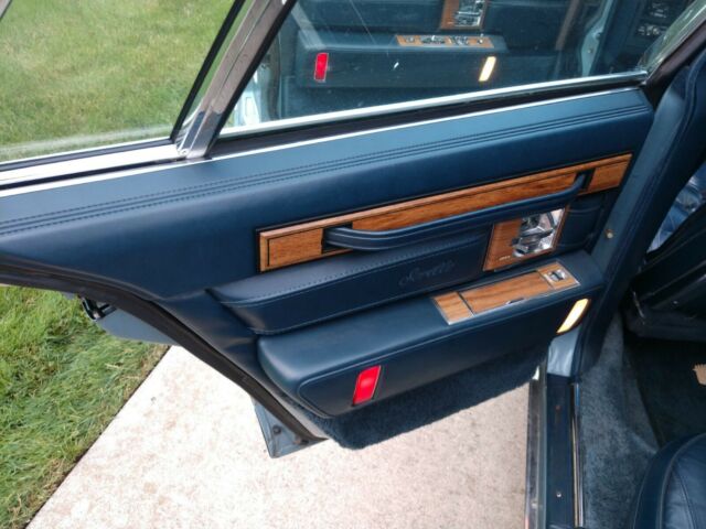 1985 Cadillac Seville Elegante - photo 12