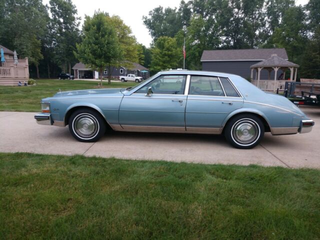 1985 Cadillac Seville Elegante - photo 2
