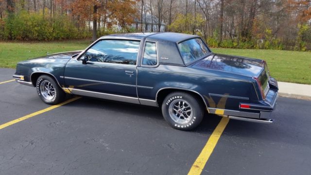 1986 Oldsmobile Cutlass Supreme - photo 2