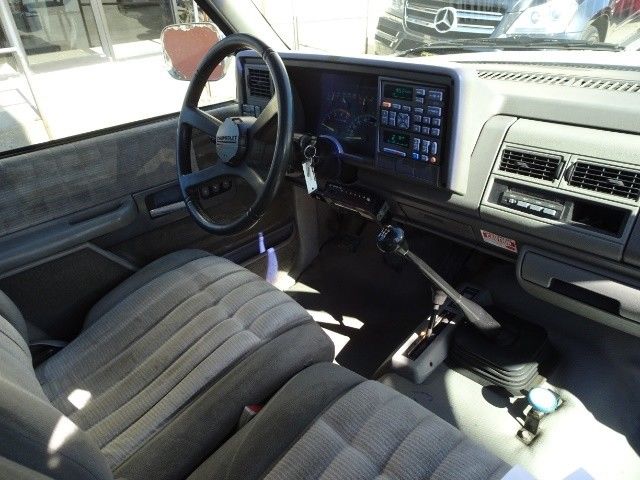 1994 Chevrolet C/K Pickup 3500 K3500 - photo 9