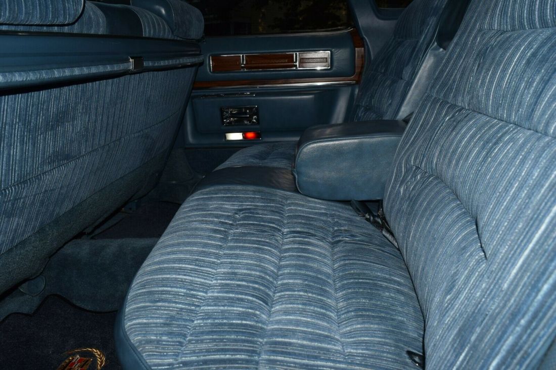 1976 Cadillac DeVille Luxury - photo 11