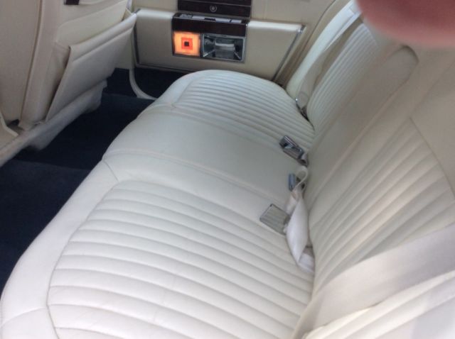 1991 Cadillac Brougham - photo 7