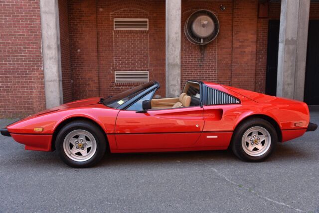 1981 Ferrari GTSi - photo 9