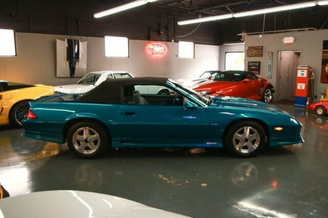 1992 Chevrolet Camaro Z28 Convertible - photo 6