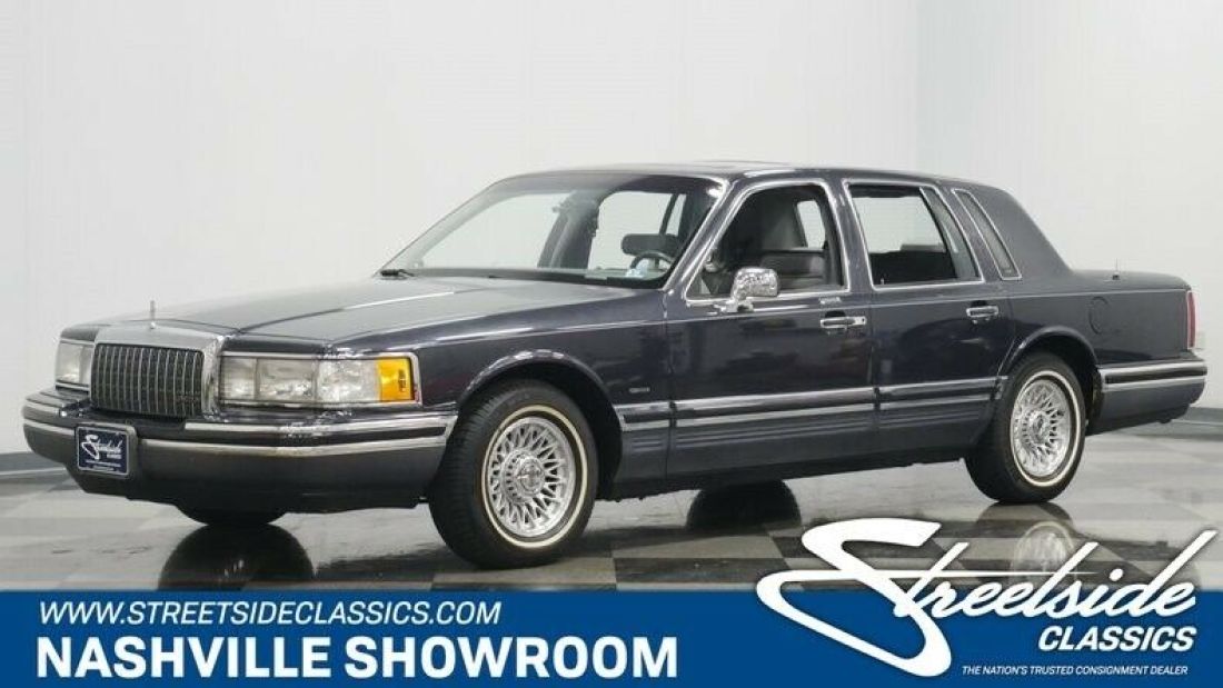 Low mileage Luxury Lincoln Cartier Edition 1993 Lincoln Town Car Cartier