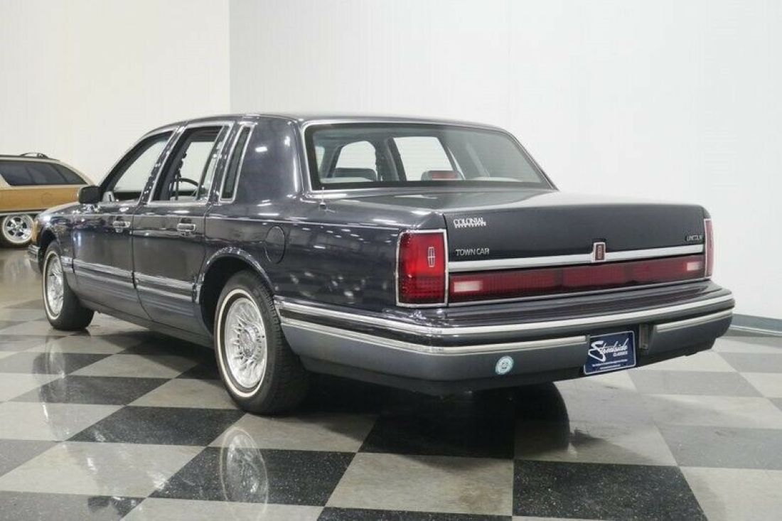 1993 Lincoln Town Car Cartier - photo 10