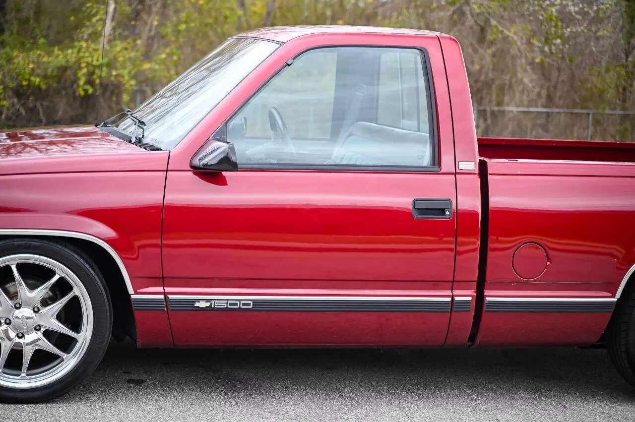 1989 Chevrolet C/K Pickup 1500 C1500 Silverado 2dr Standard Cab SB - photo 10