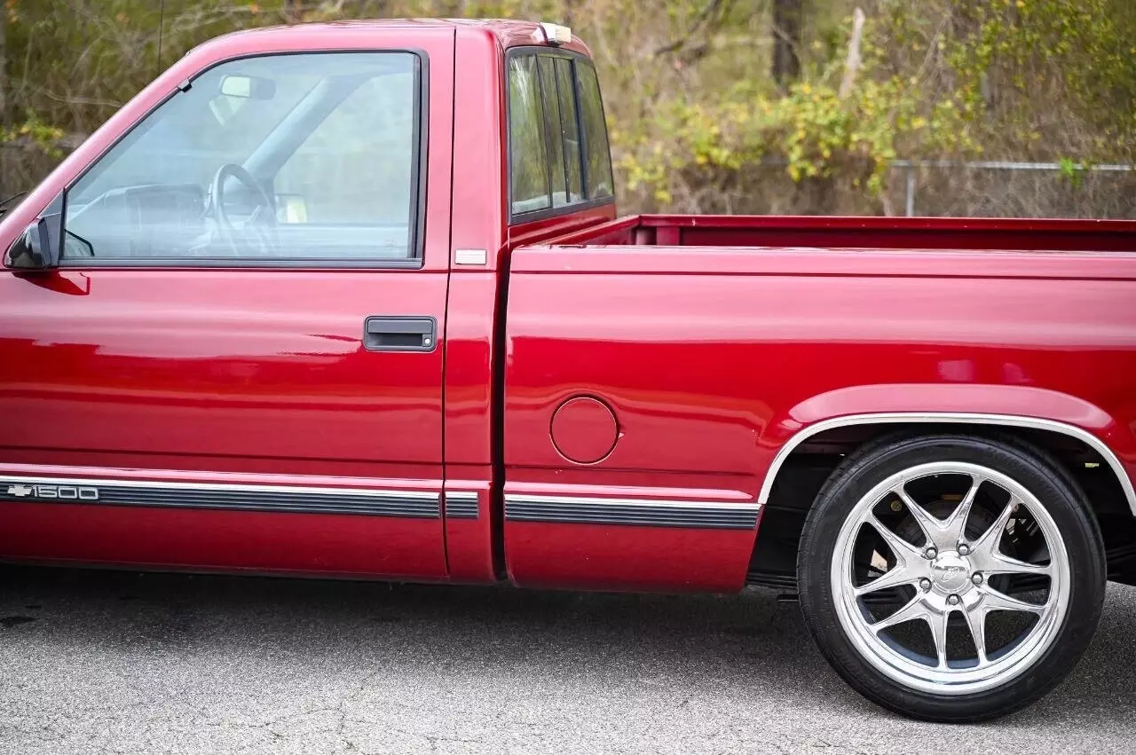 1989 Chevrolet C/K Pickup 1500 C1500 Silverado 2dr Standard Cab SB - photo 11