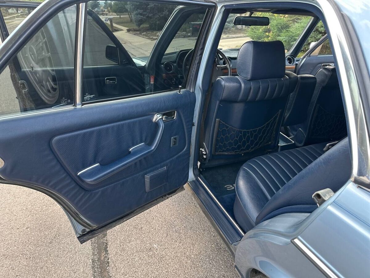 1985 Mercedes-Benz 300-Series - photo 10