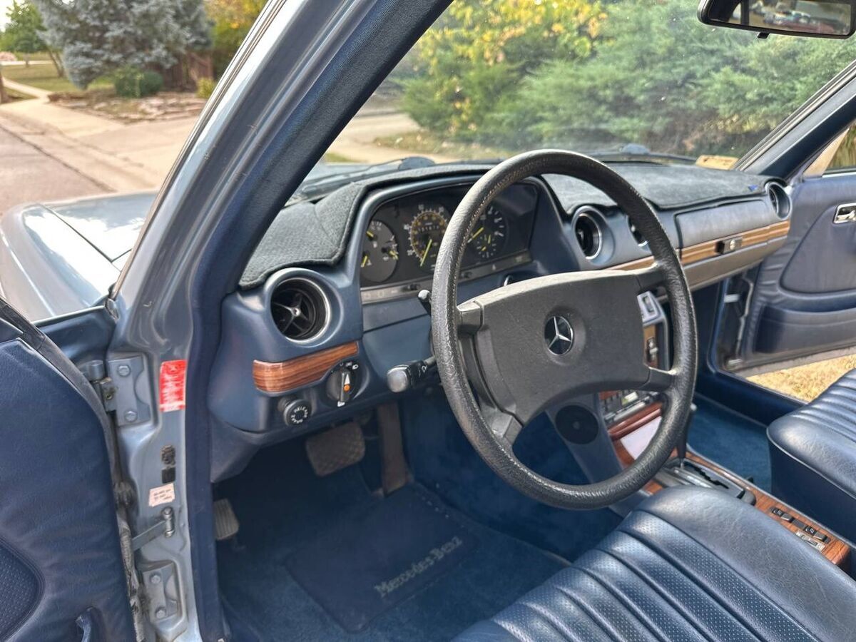 1985 Mercedes-Benz 300-Series - photo 6