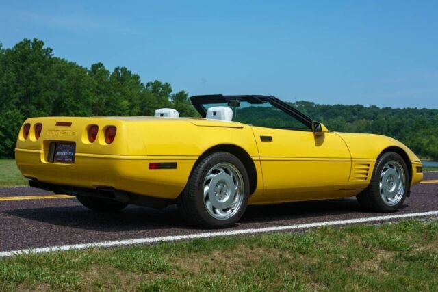 1992 Chevrolet Corvette Convertible - photo 6