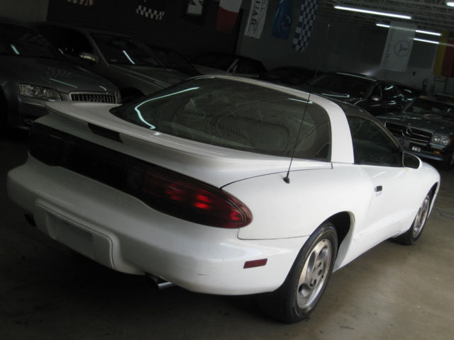 1994 Pontiac Firebird 2dr Firebird Coupe - photo 10