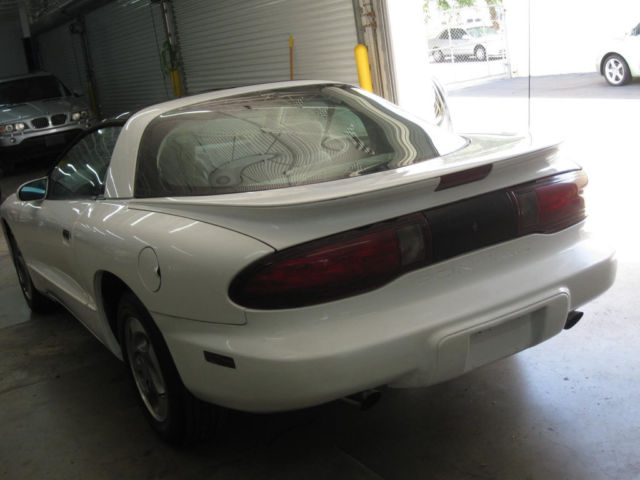 1994 Pontiac Firebird 2dr Firebird Coupe - photo 8