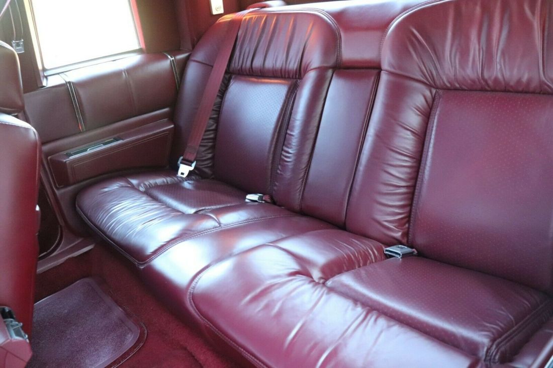1992 Cadillac DeVille - photo 3
