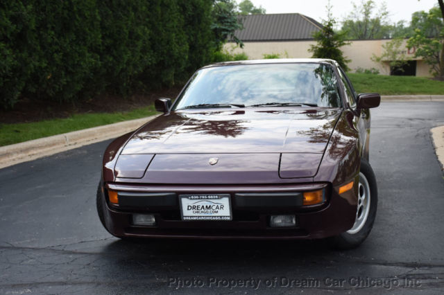 LOW MILES !!! 5-SPEED MANUAL !!! SUN ROOF !!! VERY CLEAN !!! SURVIVOR 1987 Porsche 944