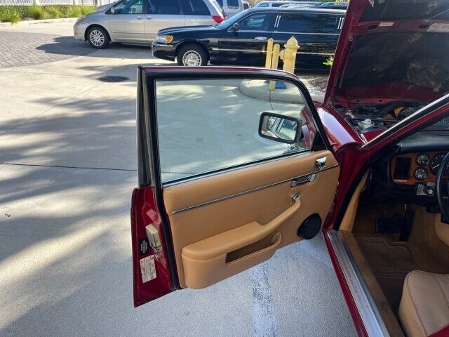 1982 Jaguar XJ6 - photo 10