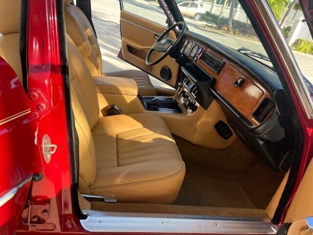 1982 Jaguar XJ6 - photo 13