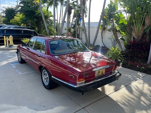 1982 Jaguar XJ6 - photo 6