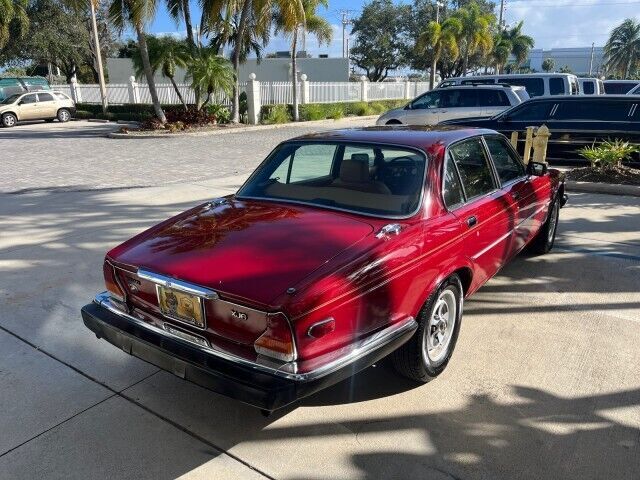 1982 Jaguar XJ6 - photo 8