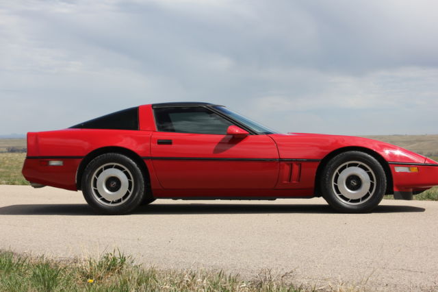 1984 Chevrolet Corvette - photo 2