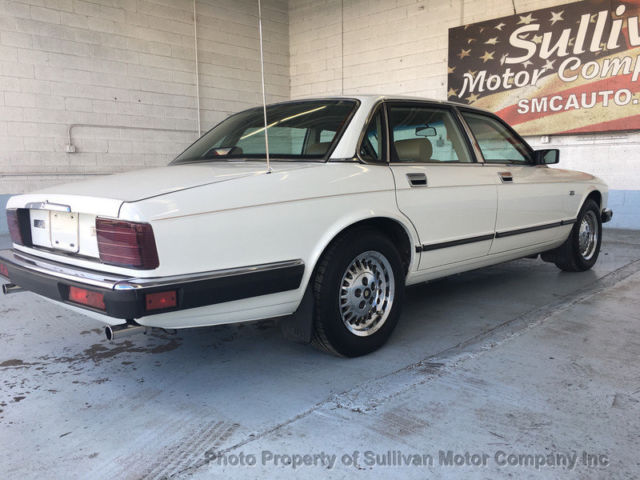 1990 Jaguar XJ - photo 8