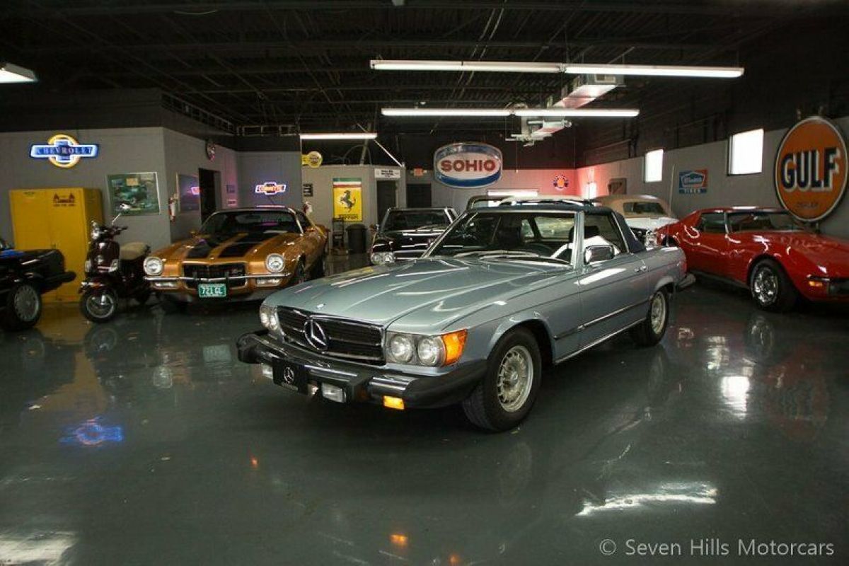 1983 Mercedes-Benz SL-Class 380SL, Both Tops - photo 2
