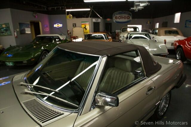 1988 Mercedes-Benz SL-Class 560 SL, Both Tops - photo 12
