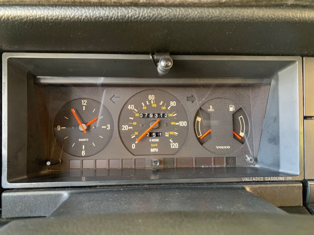 1993 Volvo 240 - photo 13