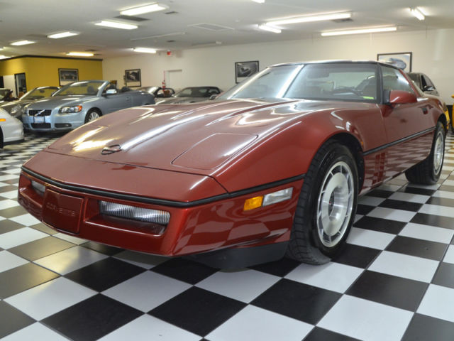 1987 Chevrolet Corvette Base Hatchback 2-Door - photo 5