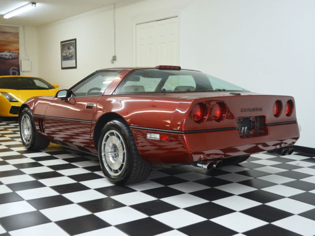 1987 Chevrolet Corvette Base Hatchback 2-Door - photo 8