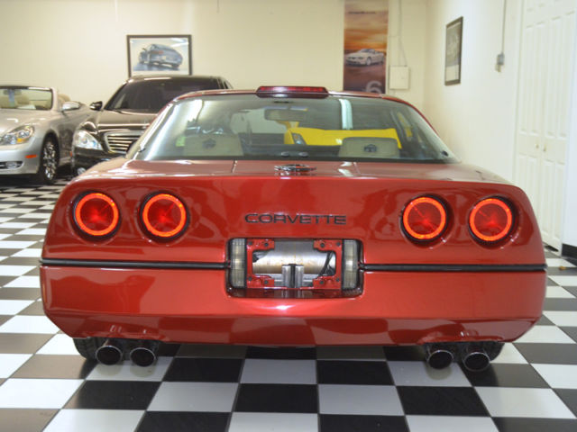 1987 Chevrolet Corvette Base Hatchback 2-Door - photo 9
