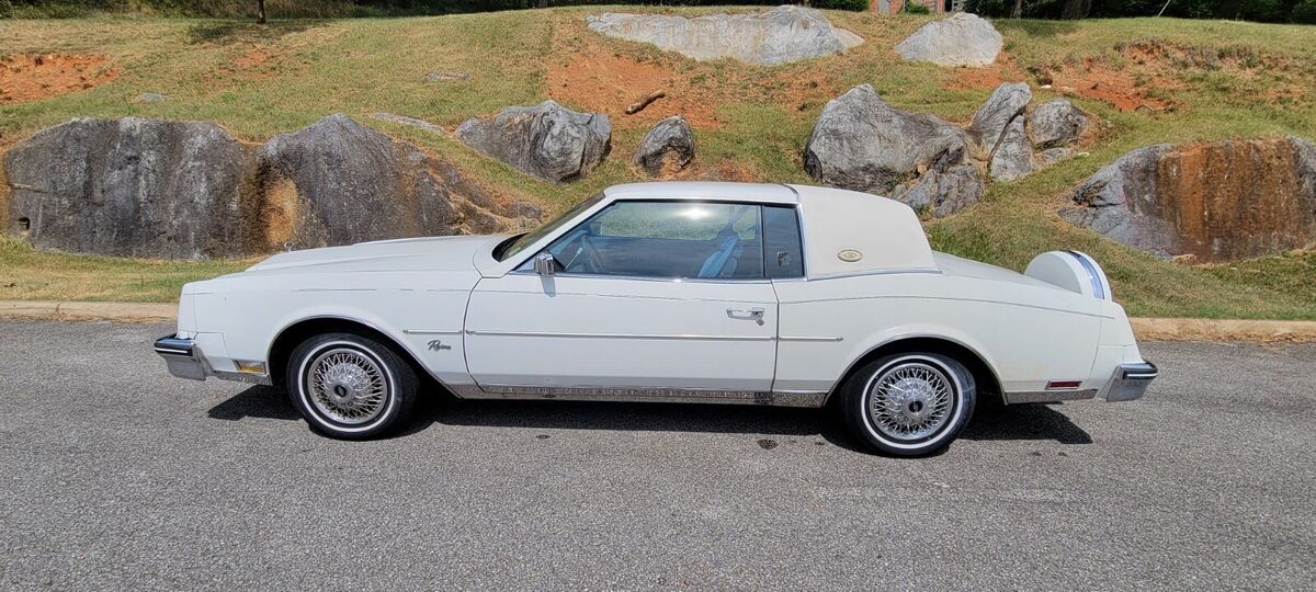 1984 Buick Riviera - photo 4