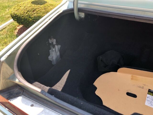 1981 Chrysler Imperial - photo 11