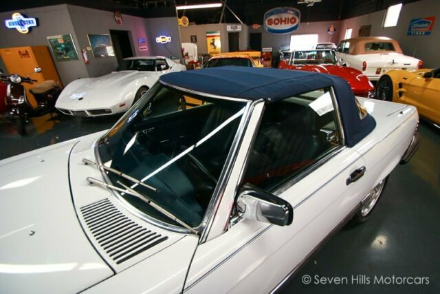 1989 Mercedes-Benz SL-Class 560SL , Very Clean - photo 12