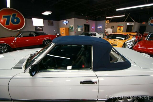 1989 Mercedes-Benz SL-Class 560SL , Very Clean - photo 13