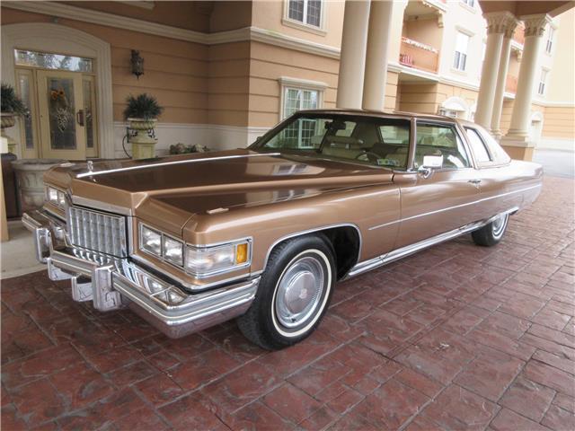 Low miles / garage kept / good shape / same owner 29 years / 100 pics 1976 Cadillac DeVille --